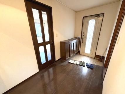 3LDK+S Detached House on Large Corner Lot in Higashimatsuyama - Thumbnail 3