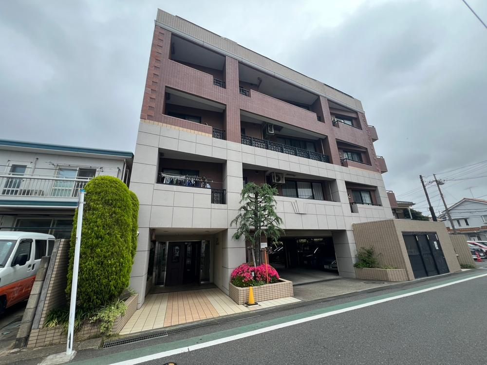 Renovated 3LDK Apartment in Kawasaki, Kanagawa - 75.3m² - Thumbnail 2