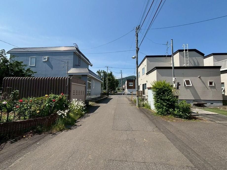 5LDK Detached House in Teine-ku, Sapporo - 165m2 Land - Thumbnail 2