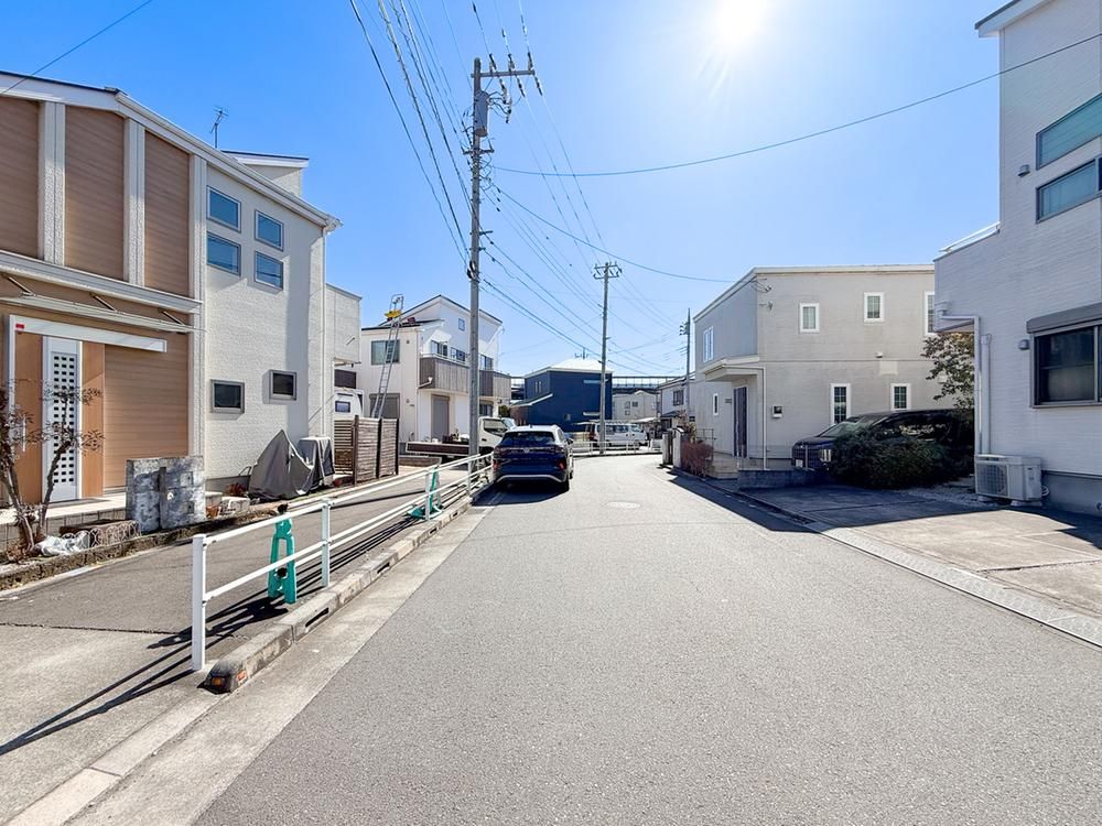 Custom 2011 House with Garage & Sauna in Hachioji, Tokyo - Thumbnail 2