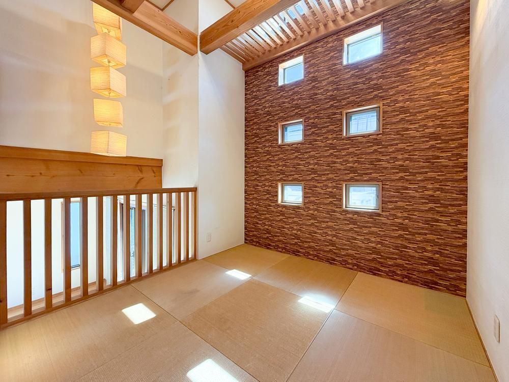 Custom 2011 House with Garage & Sauna in Hachioji, Tokyo - Thumbnail 4