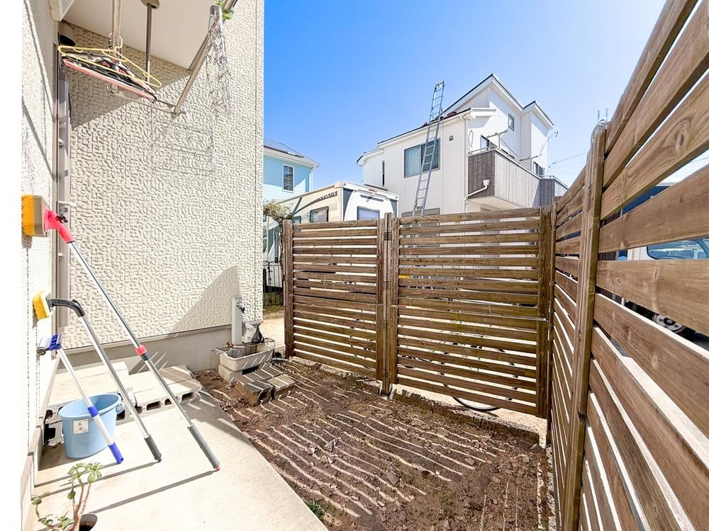 Custom 2011 House with Garage & Sauna in Hachioji, Tokyo - Thumbnail 3