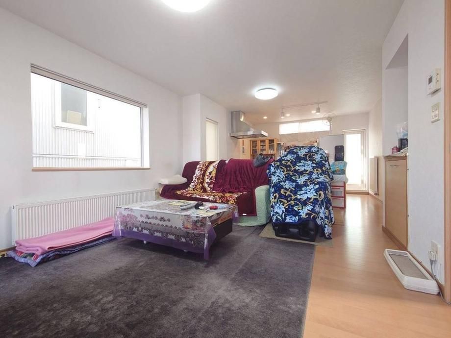 3LDK Resale House in Shiroishi, Sapporo with Solar Panels - Thumbnail 3