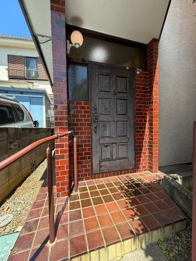 3DK House for Sale in Niiza, Saitama - 12.8 Million Yen — Front_door, Niiza, Saitama