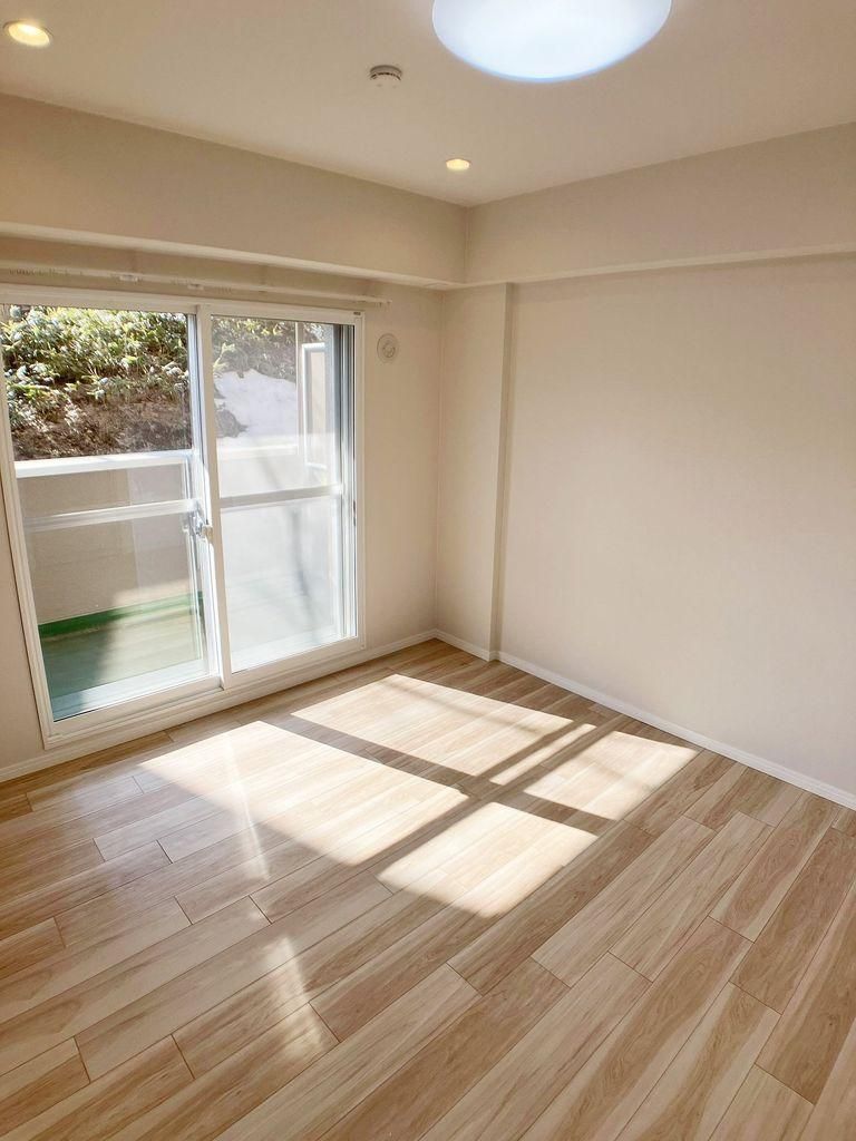 Renovated 4LDK Apartment for Sale in Shiroishi Ward, Sapporo - Thumbnail 3