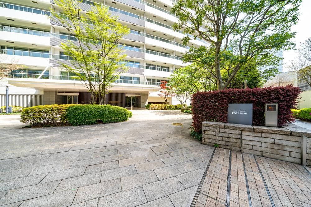 94.85m² 3LDK Apartment in Minato Mirai, Yokohama - Thumbnail 2