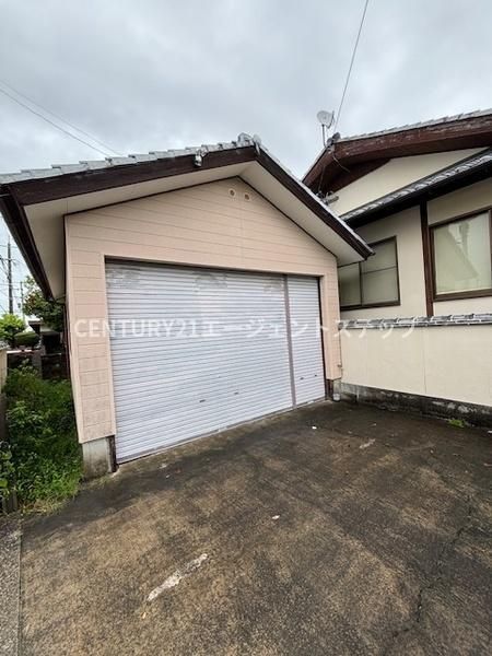 5LDK House for Sale in Miyazaki City, Miyazaki Prefecture - Thumbnail 3