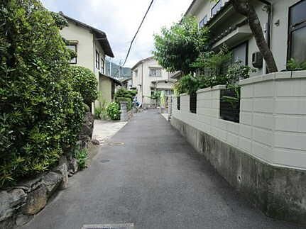Renovated 4DK House in Higashi Ward, Hiroshima City - Thumbnail 2