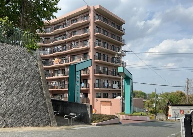 3LDK Apartment for Sale in Atsugi City, Kanagawa - Thumbnail 2
