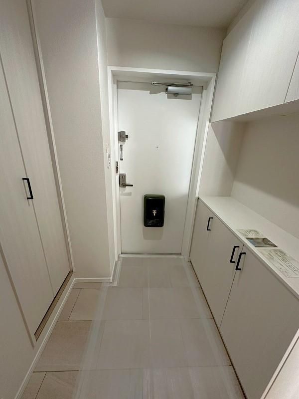 Refurbished 3LDK Apartment in Kobe's Miyamadai | 1380万 Yen - Image 1