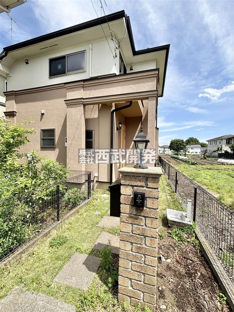 Renovated 4LDK House for Sale in Akishima, Tokyo - Thumbnail 3