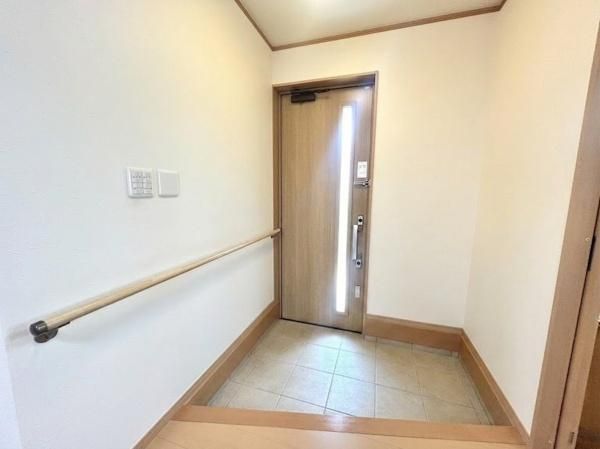 3LDK Single-Story House on Corner Lot in Tsukuba, Ibaraki - Thumbnail 3