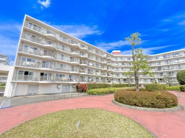 4LDK Apartment for Sale in Totsuka-ku, Yokohama, 94.23m² - Thumbnail 2