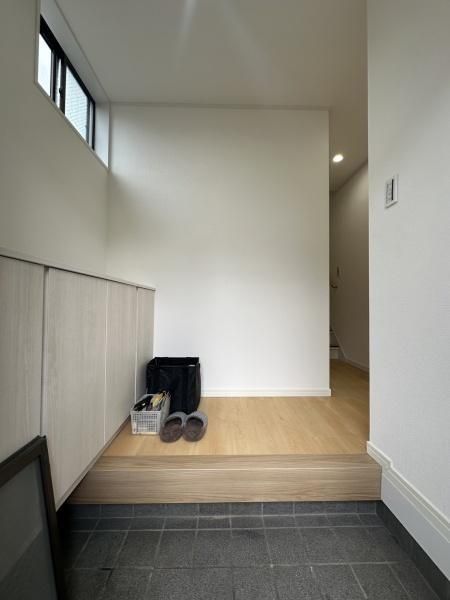 Fully Renovated 3LDK House for Sale in Hachioji, Tokyo - Thumbnail 4