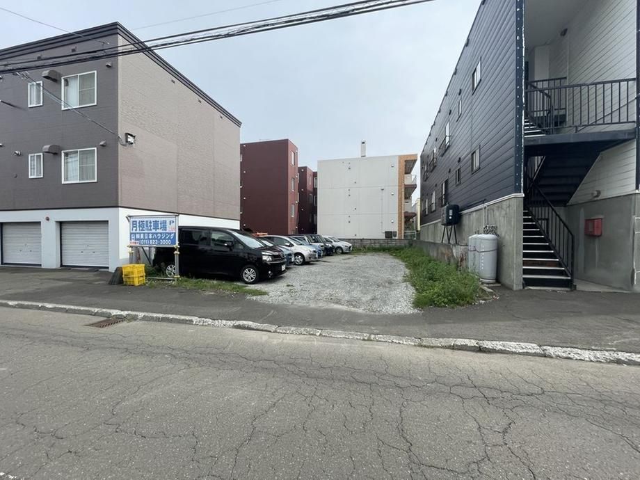 Land for Sale in Higashi Ward, Sapporo Near Shindo-Higashi Station - Thumbnail 4