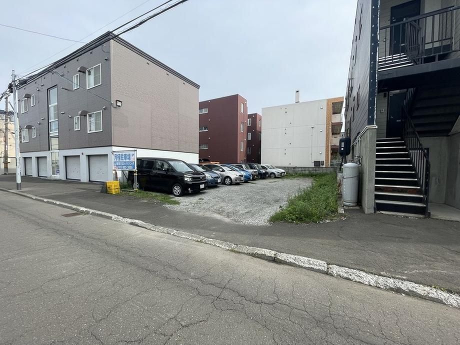 Land for Sale in Higashi Ward, Sapporo Near Shindo-Higashi Station - Thumbnail 3