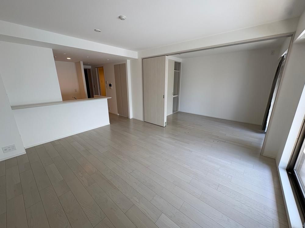 3LDK Apartment for Sale in Funabashi, Chiba - 70m2 - Thumbnail 4