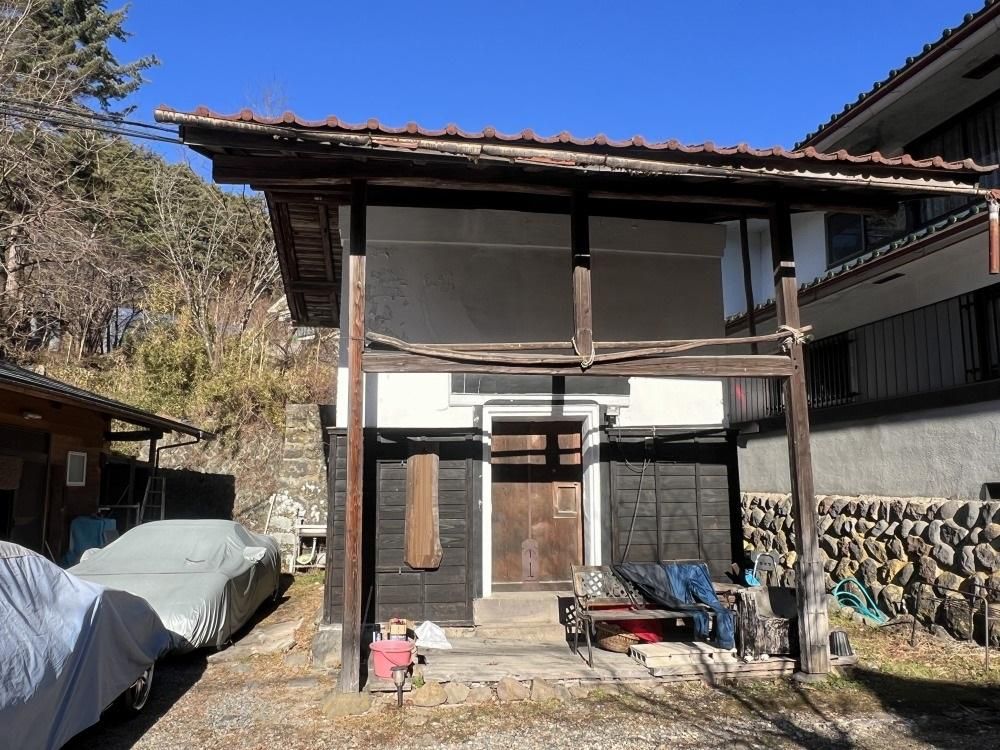 Traditional Kominka with Storehouse in Minamimaki Village, Nagano - Thumbnail 3