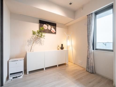 2LDK Apartment for Sale in Kanagawa Ward, Yokohama - Thumbnail 4