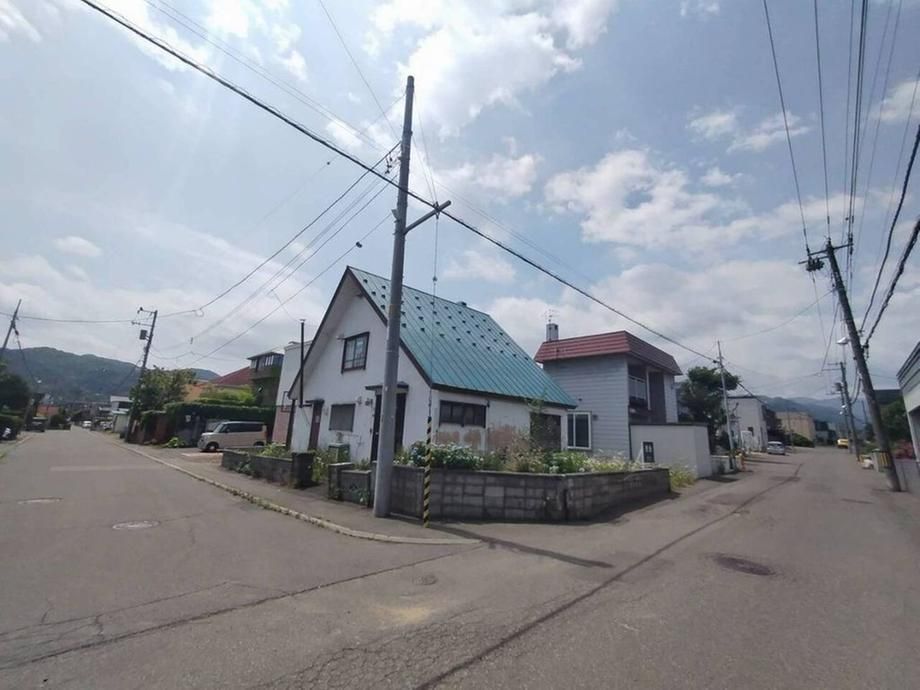 Land for Sale in Nishi-ku, Sapporo - 317.15m2 Corner Plot - Thumbnail 3