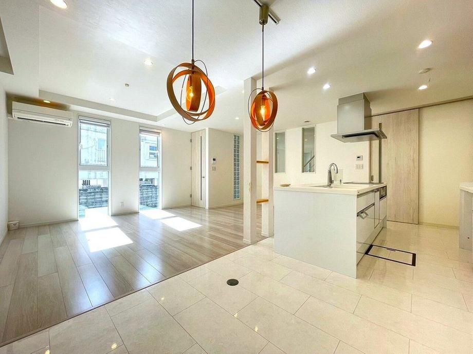 2LDK Detached House for Sale in Meibaru, Naha, Okinawa - Thumbnail 4
