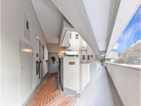 4LDK Apartment for Sale in Miyazakidai, Kawasaki with Private Garden - Thumbnail 2