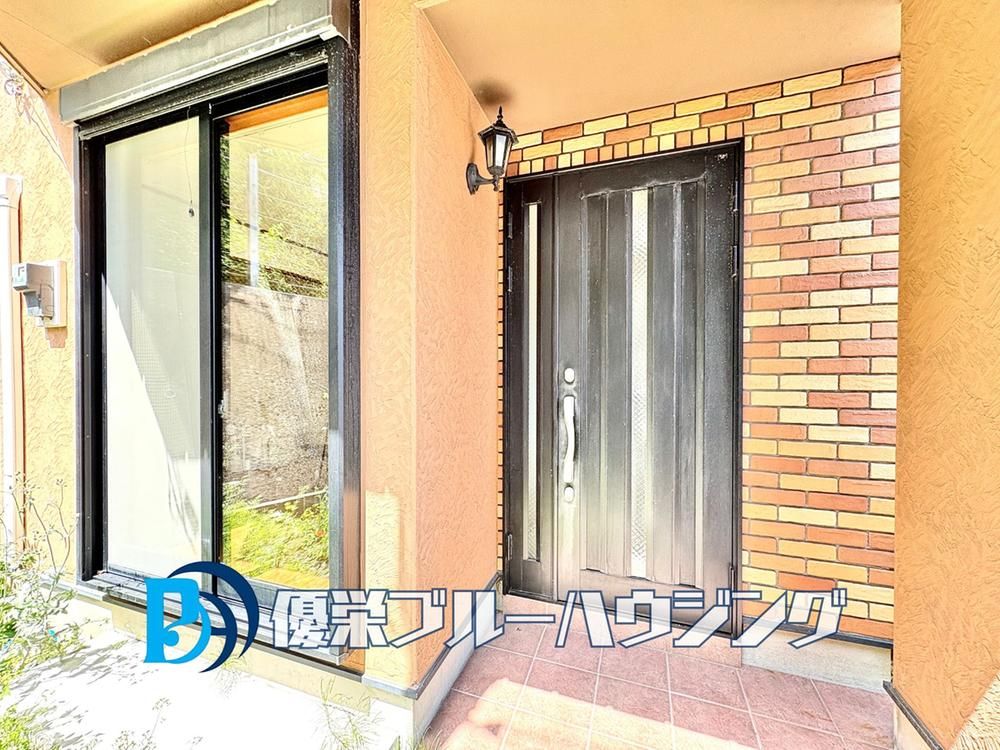 4LDK Detached House in Isogo-ku, Yokohama for Sale - Thumbnail 3