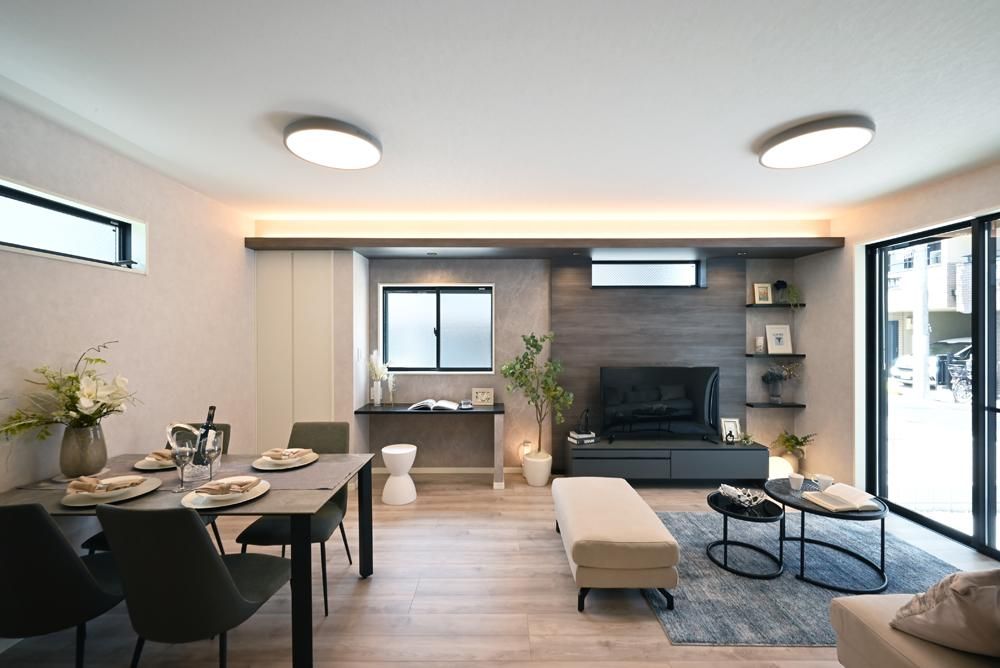 Land for Sale in Higashiosaka, Osaka - 91.98 to 104.33 sqm - Thumbnail 2