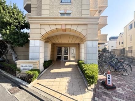 3LDK Apartment for Sale in Kawasaki, 71m², Near Heiwa Station - Thumbnail 2