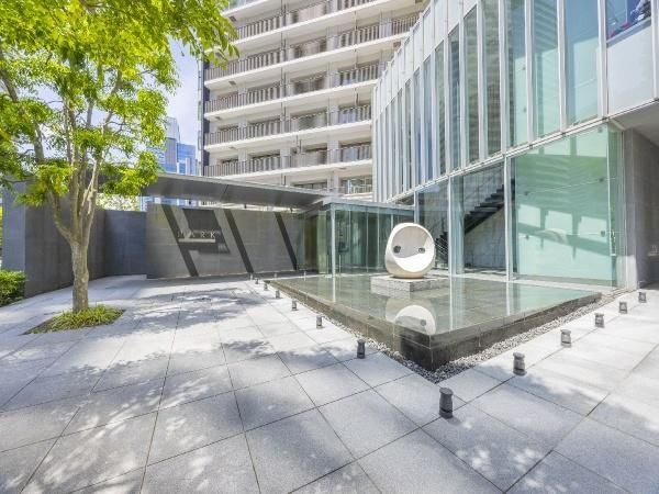 Brillia Grande Minato Mirai Park Front Tower 2LDK Apartment for Sale - Thumbnail 2