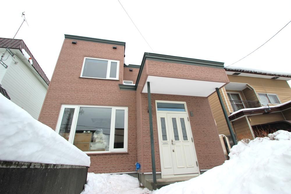 Renovated 5SLDK+S House with Basement in Sapporo Kiyota - Thumbnail 2