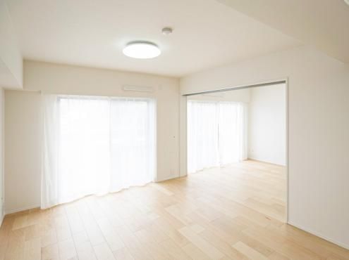 Renovated 3LDK Apartment in Minami Ward, Yokohama - Thumbnail 4