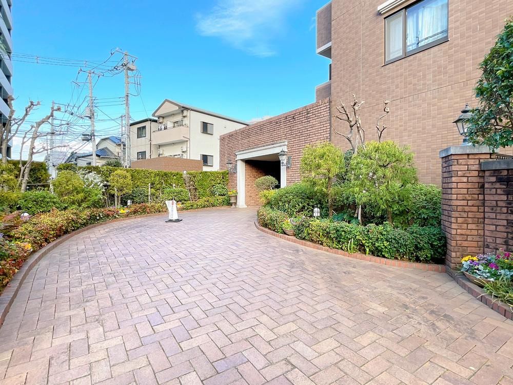6LDK+2S Apartment for Sale in Asaka, Saitama - Shiki Park Homes - Thumbnail 3