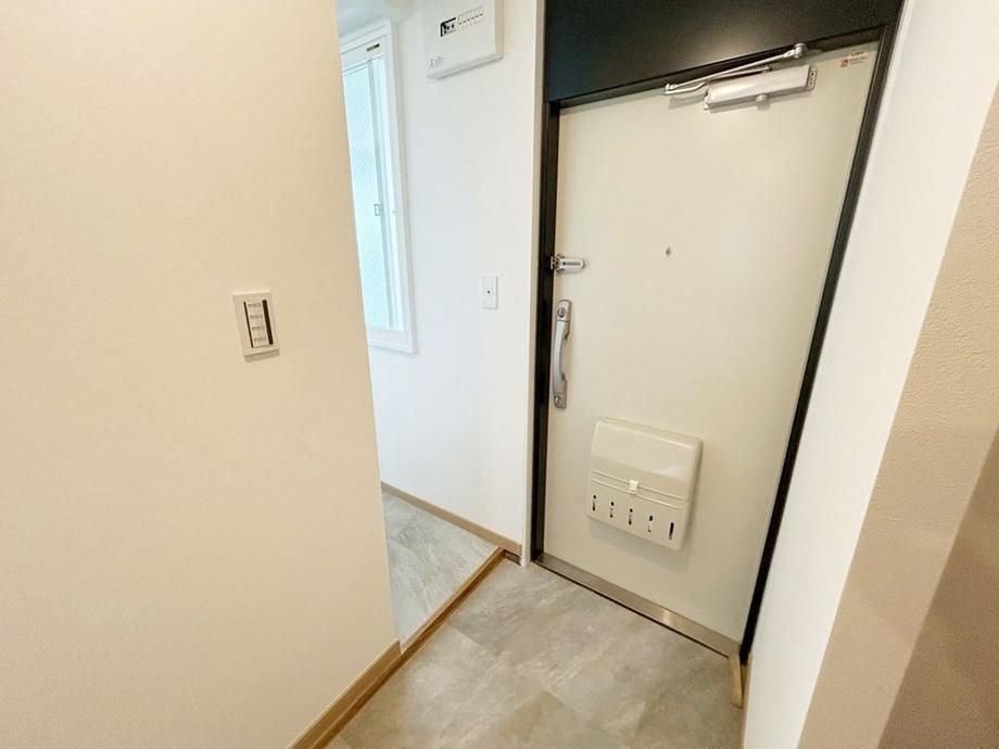 Renovated 1LDK+S Apartment near Tokorozawa Station, Saitama - Thumbnail 3