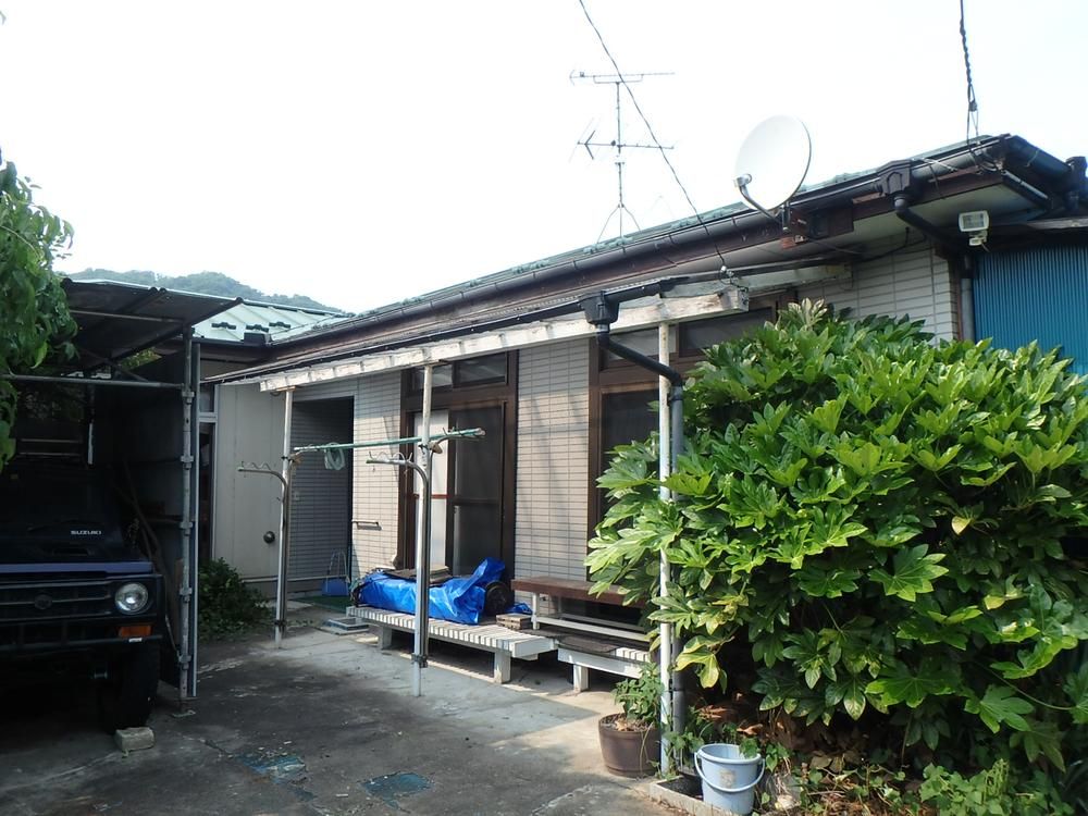 5DK House for Sale in Aoba-ku, Sendai with Large Land - Thumbnail 3