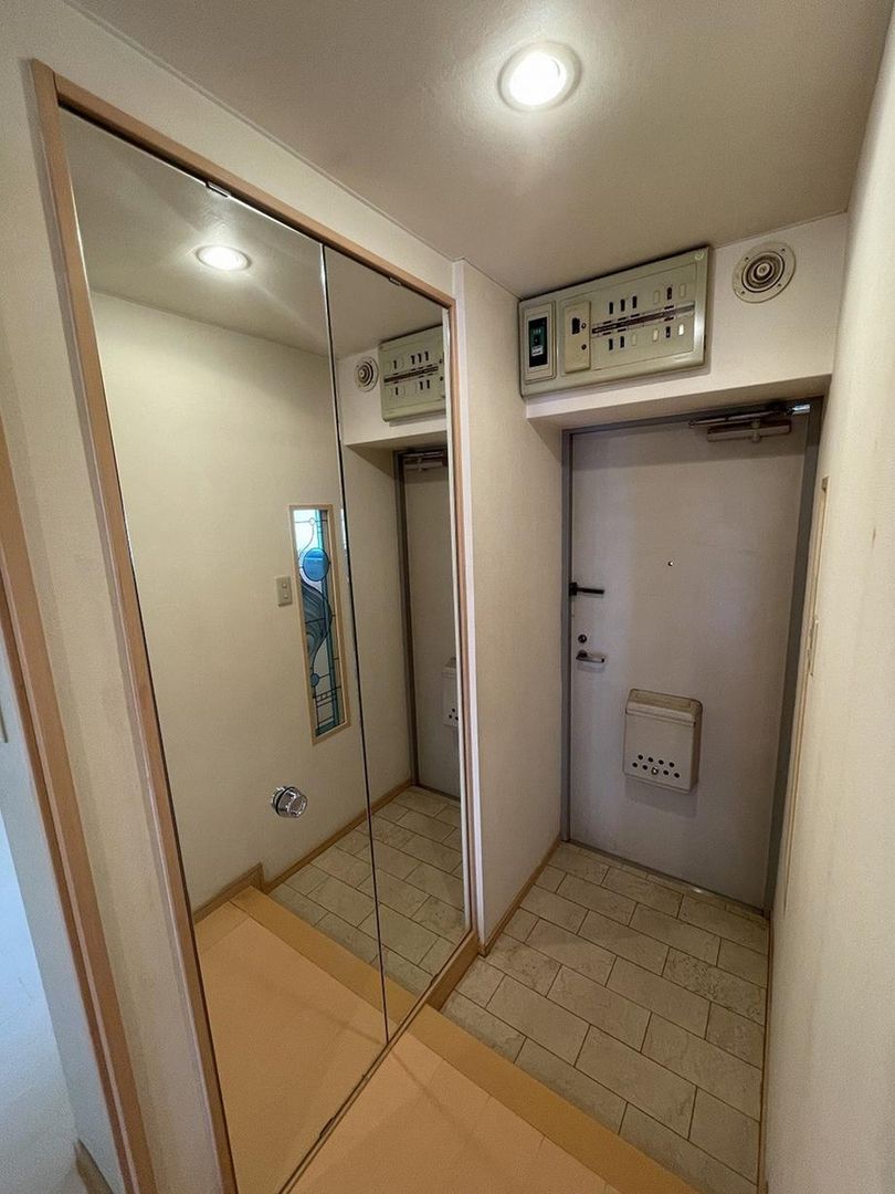 2LDK Apartment for Sale Near Miyazakidai Station - Thumbnail 2