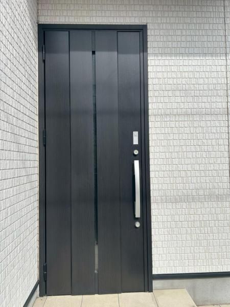 Renovated 4LDK House for Sale in Ichikawa, Chiba - Thumbnail 3