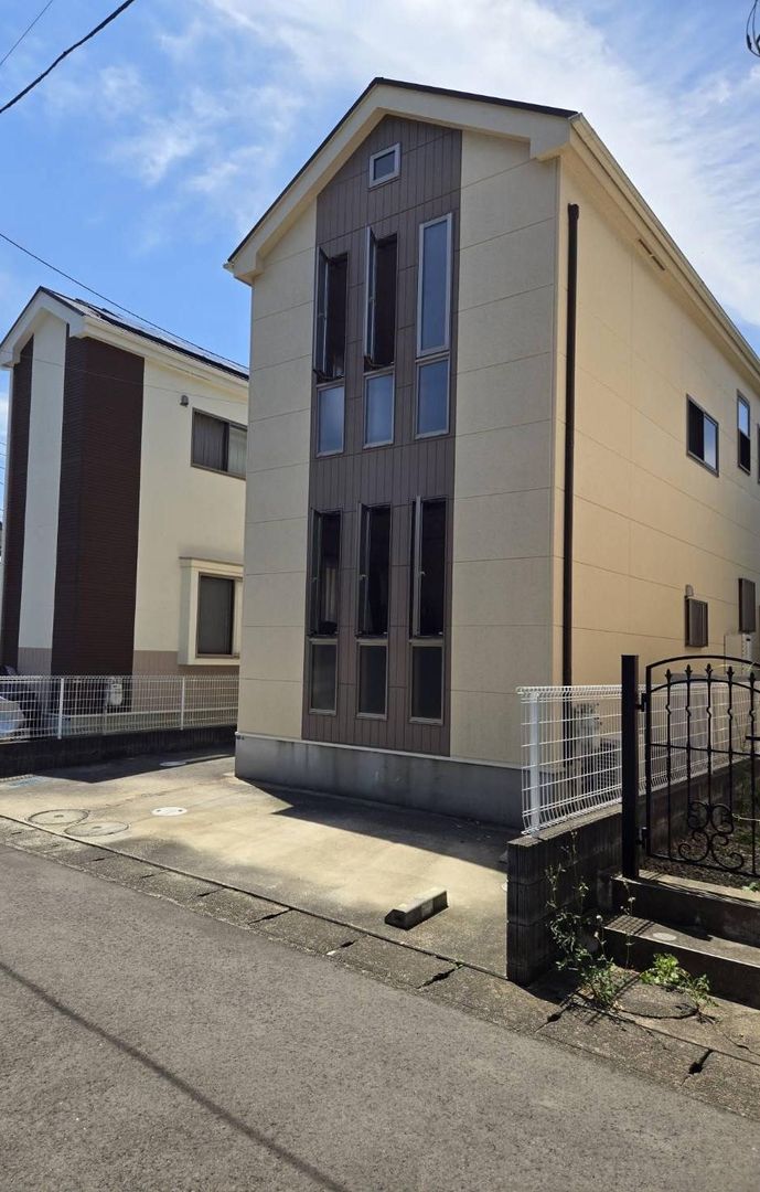 3LDK Detached House in Sakae Ward, Yokohama - 86.94m2 - Thumbnail 3