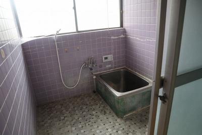 Spacious 7LDK House with Solar Power in Shiroishi Town — Image 4, Shiroishi, Saga