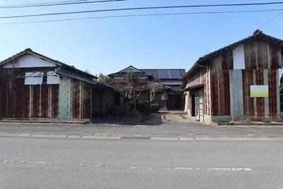Spacious 7LDK House with Solar Power in Shiroishi Town — Image 1, Shiroishi, Saga