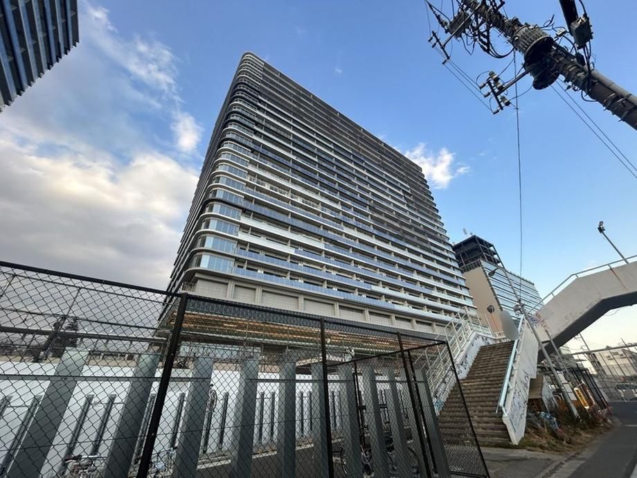 New 3LDK Condo in Nakano, Tokyo - 70m2, South Facing - Thumbnail 4