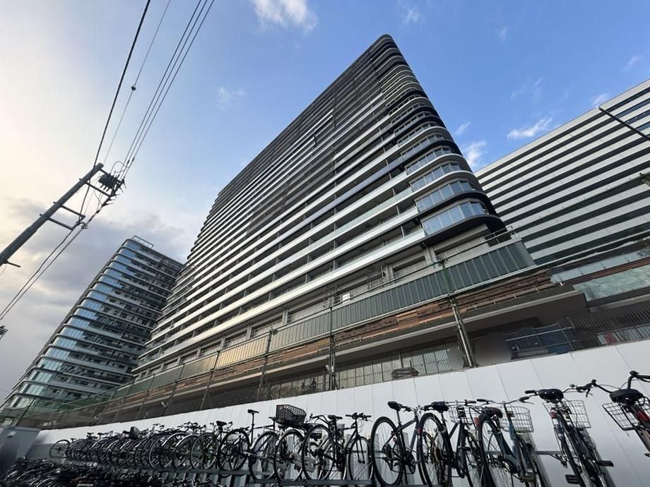 New 3LDK Condo in Nakano, Tokyo - 70m2, South Facing - Thumbnail 2
