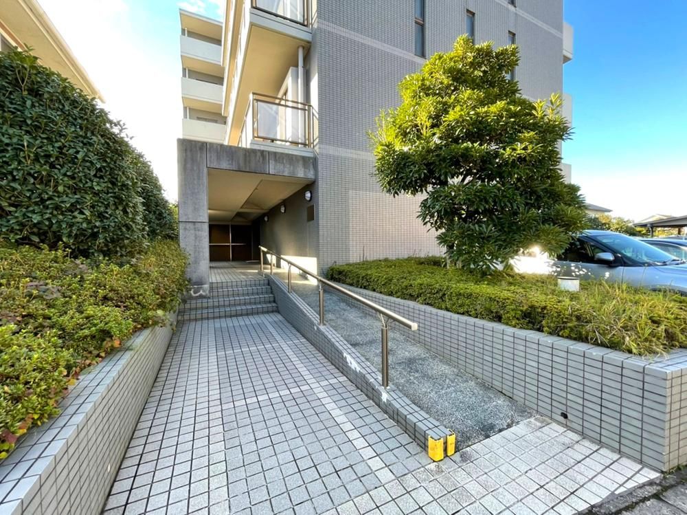 Renovated 3LDK Apartment in Sendai, 84m2 Near Tomizawa Station - Thumbnail 3