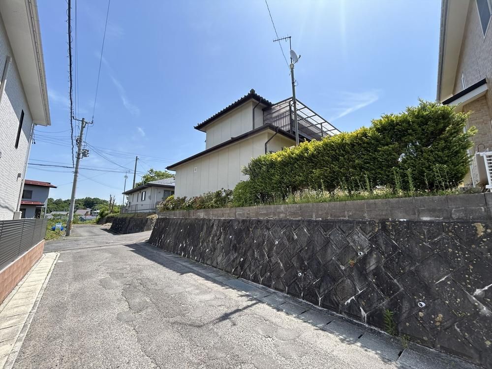 Renovated 5LDK House with Large Land in Miharu, Fukushima - Thumbnail 3