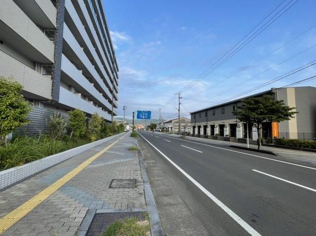 2LDK Apartment for Sale in Satsumasendai, Kagoshima - Thumbnail 3