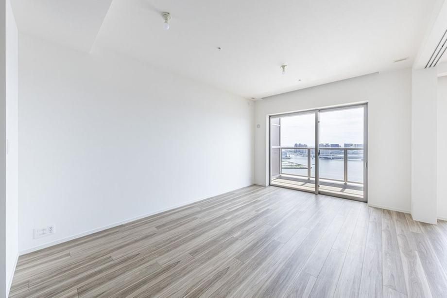3LDK Apartment for Sale in Harumi, Chuo-ku, Tokyo with Rainbow Bridge View - Thumbnail 3