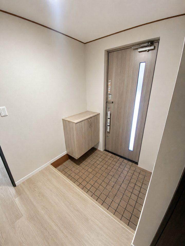 Fully Renovated 4LDK House in Tomakomai, Hokkaido - Thumbnail 4