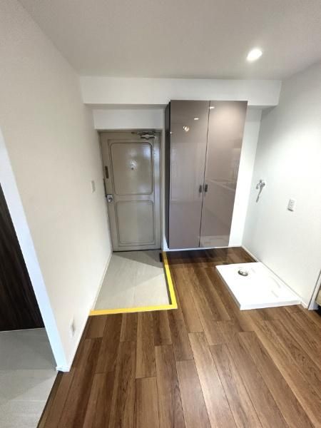 1DK Apartment for Sale in Isogo-ku, Yokohama - 34.56m2 - Thumbnail 4