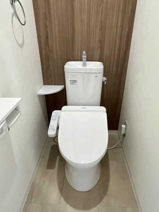 2LDK Apartment for Sale in Toyonaka, Osaka - 60m2 - Thumbnail 3