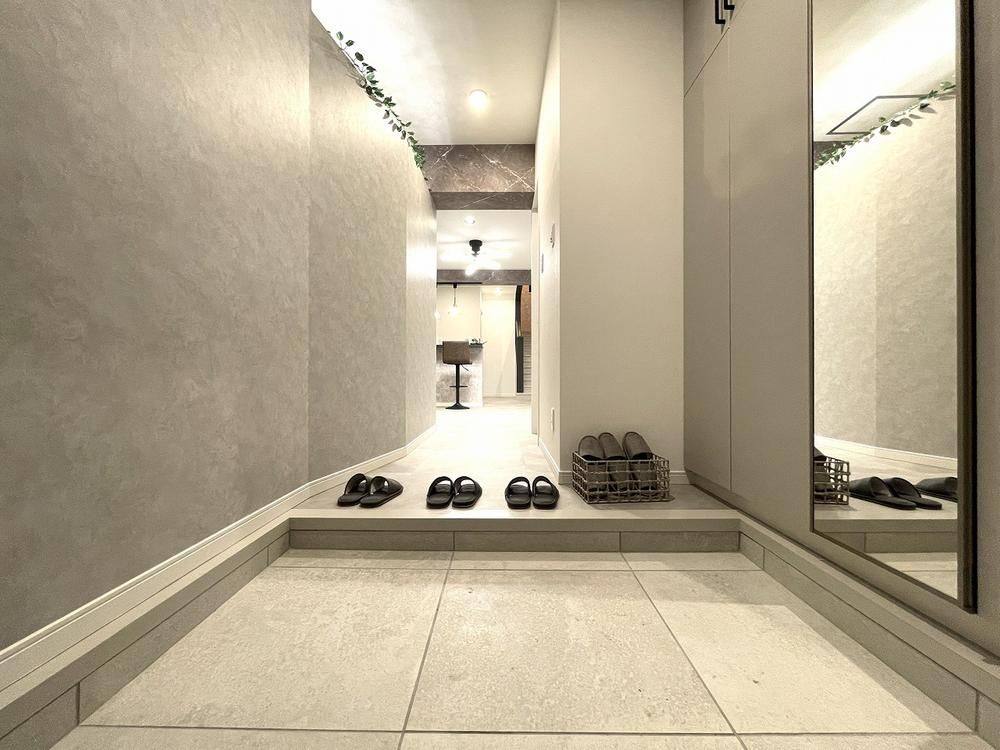 Renovated 3LDK House in Shuri, Naha City, Okinawa - Thumbnail 3